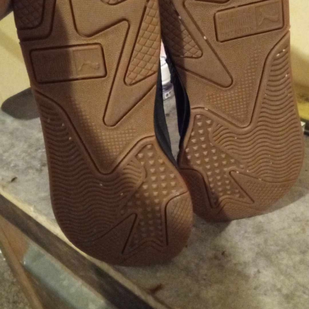 Shoes - Picture 2 of 3